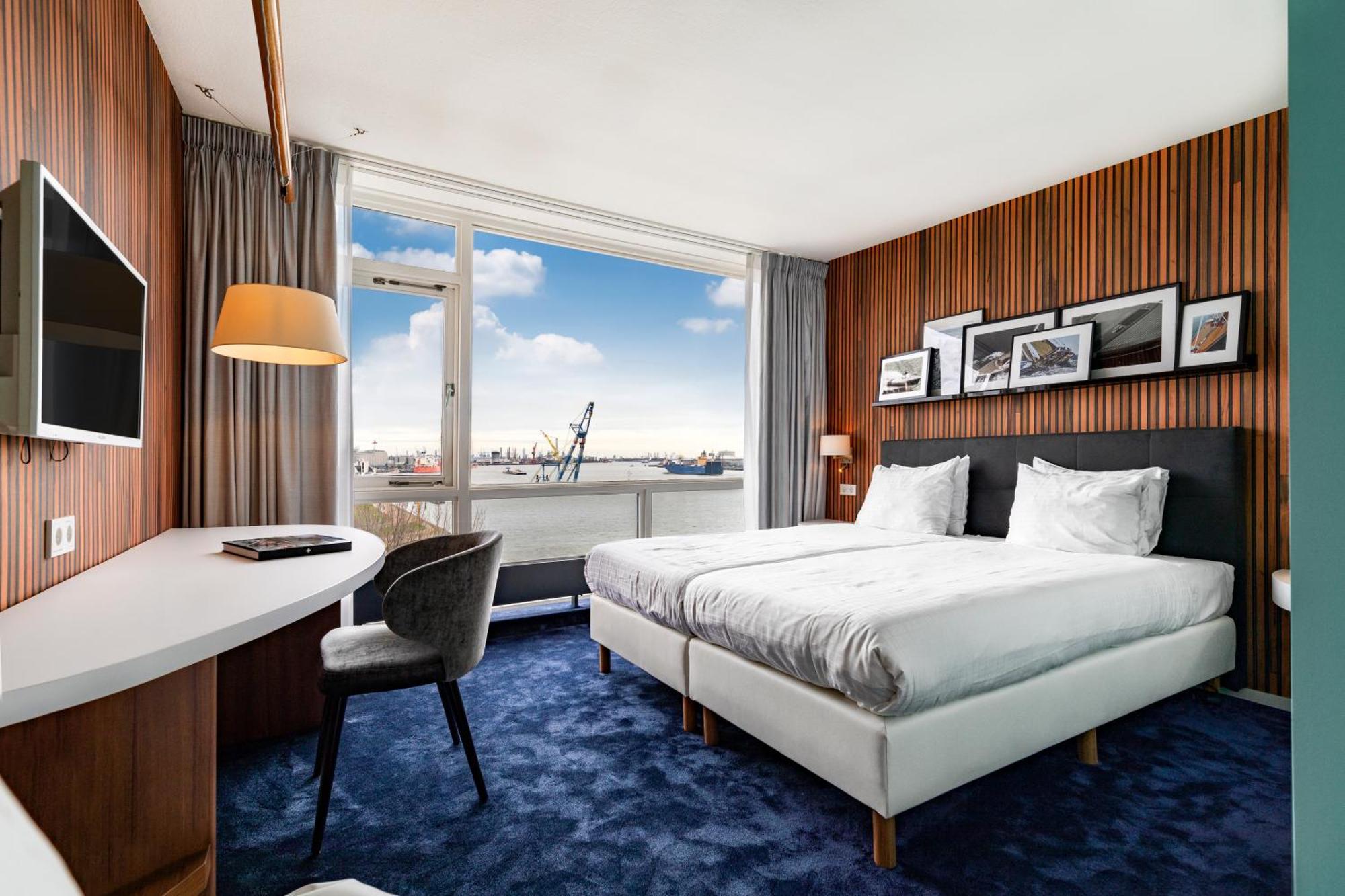 Delta 4* Vlaardingen